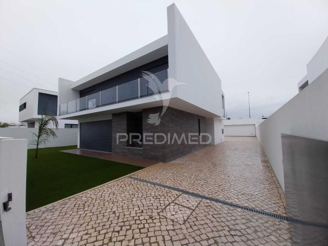 Moradia T5 Isolada Entroncamento Quinta do Bonito