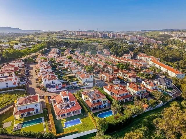 Moradia T5 para alugar em Oeiras