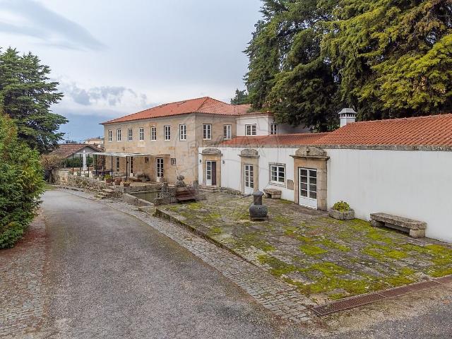 Moradia T5 para arrendar em Arroios, Vila Real RE/MAX Portugal