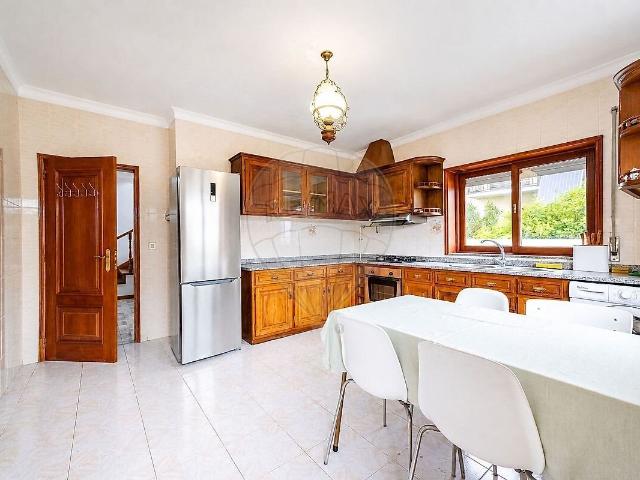 Moradia T5 para arrendar em Santa Marta de Portuzelo, Viana do Castelo RE/MAX Portugal