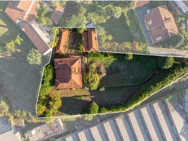 Moradia T5 para Restauro em Vila Nova do Campo, Santo Tirso