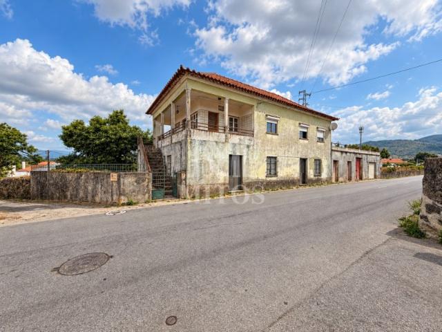 Moradia T5 para venda em Barroselas Viana do Castelo