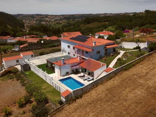 Moradia T5 | Piscina | Terreno | Vistas panorâmicas