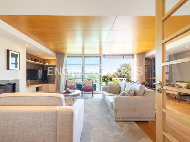 Moradia T5 Premium com Piscina, Ginásio e Sala de Cinema