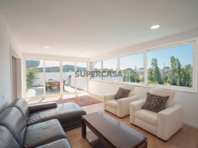 Moradia T5 Remodelada em Galamares Sintra