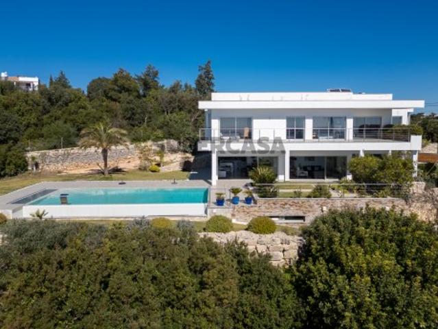 Moradia T5 Signature A+ com Vista Mar Panorâmica, Domínio de 4.000 m² e Alta Performance Energética
