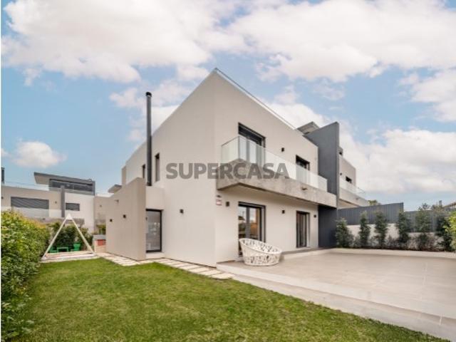 Moradia T5 c/ Jardim Relvado | Sintra