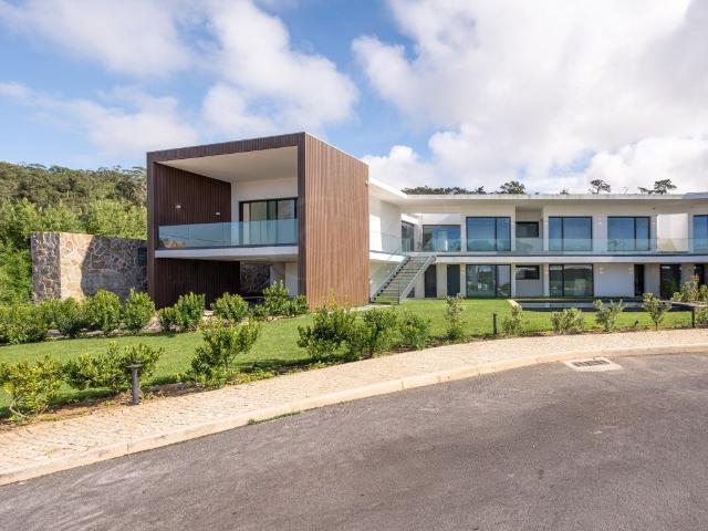 Moradia T5 | Sintra 385m² Colares