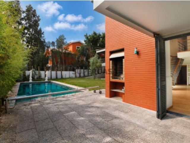 Moradia T5 +1 com piscina na Quinta da Beloura I!