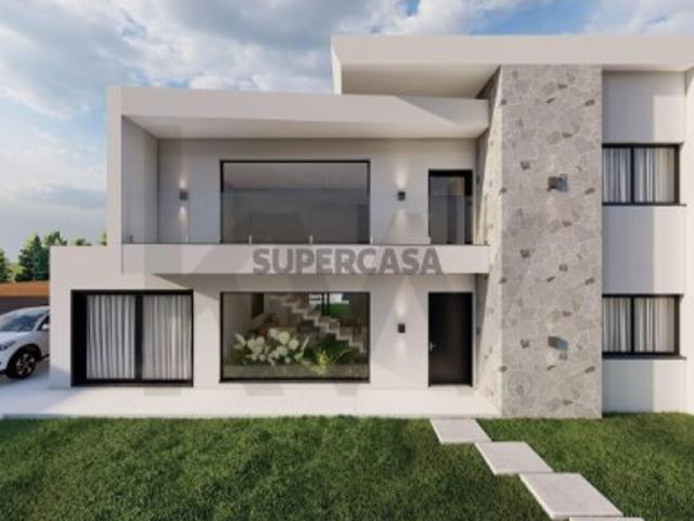 Moradia T5 +1 na Verdizela | com Anexo de Luxo e Jacuzzi