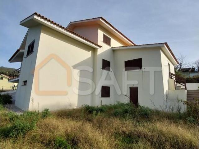 Moradia T5 + 2 400m² Vila Nova de Cerveira e Lovelhe