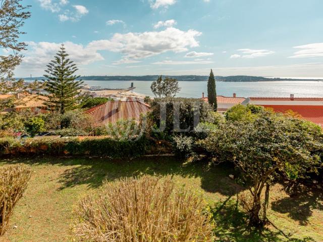 Moradia T6+2, vista rio, Alto de Sta Catarina, Lisboa