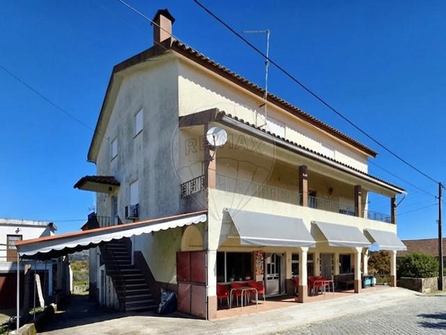 Moradia T6 à venda em Cativelos, Gouveia RE/MAX Portugal