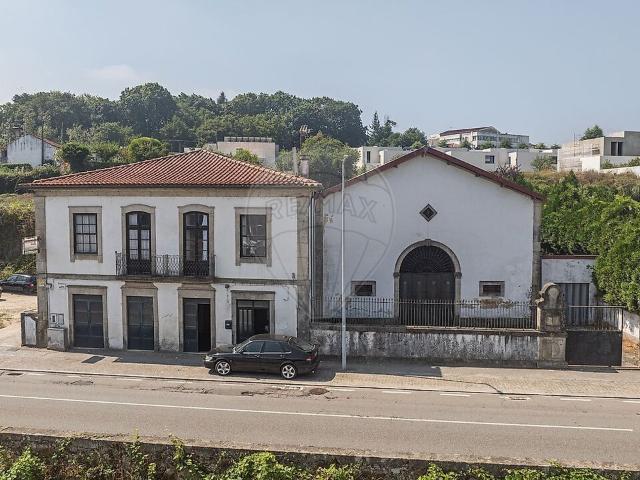 Moradia T6 à venda em Barcelinhos, Barcelos RE/MAX Portugal