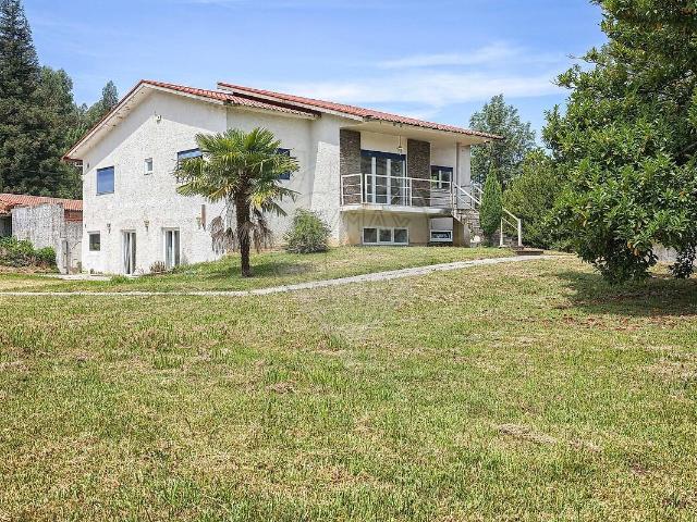 Moradia T6 à venda em Barrô e Aguada de Baixo, Águeda RE/MAX Portugal