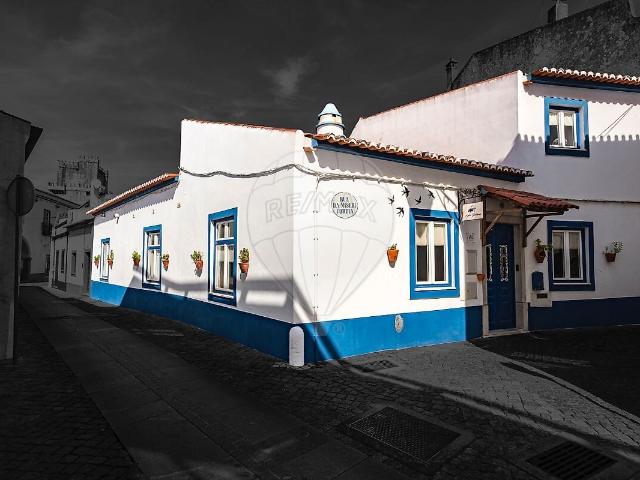 Moradia T6 à venda em Beja Santiago Maior e São João Baptista, Beja RE/MAX Portugal