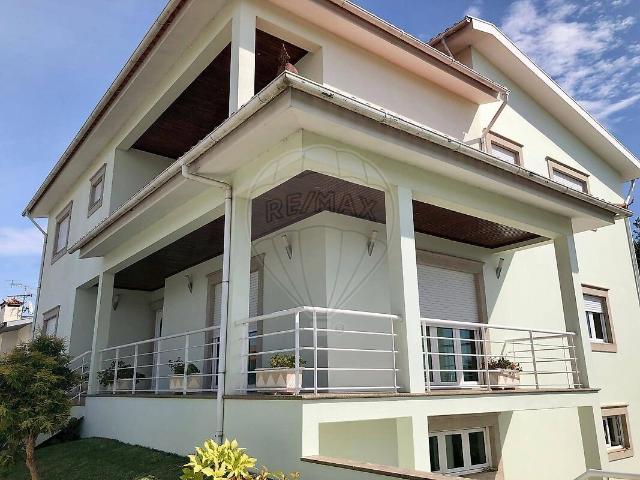 Moradia T6 à venda em Galegos Santa Maria, Barcelos RE/MAX Portugal