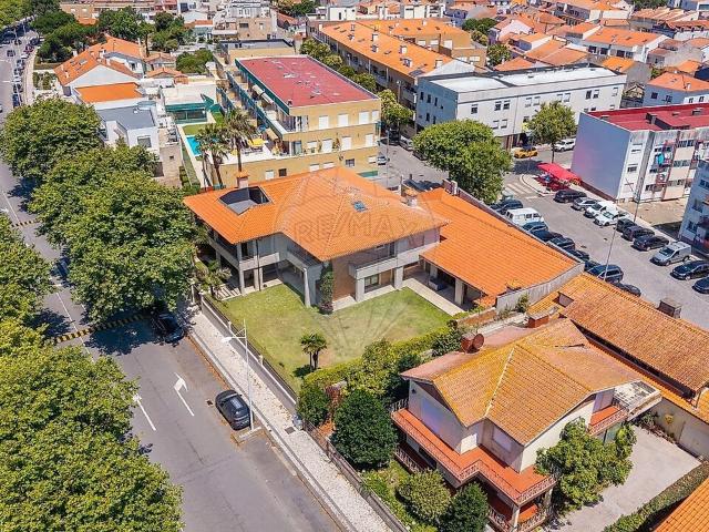 Moradia T6 à venda em Esposende, Marinhas e Gandra, Esposende RE/MAX Portugal