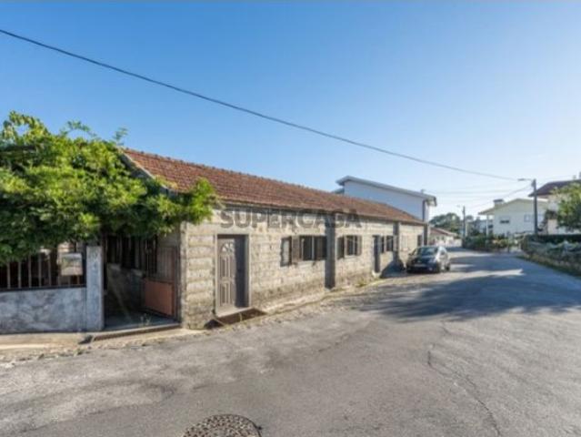 Moradia T6 à venda em Felgueiras