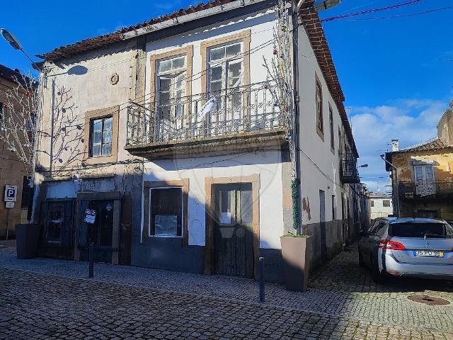 Moradia T6 à venda em Figueira de Castelo Rodrigo, Figueira de Castelo Rodrigo RE/MAX Portugal