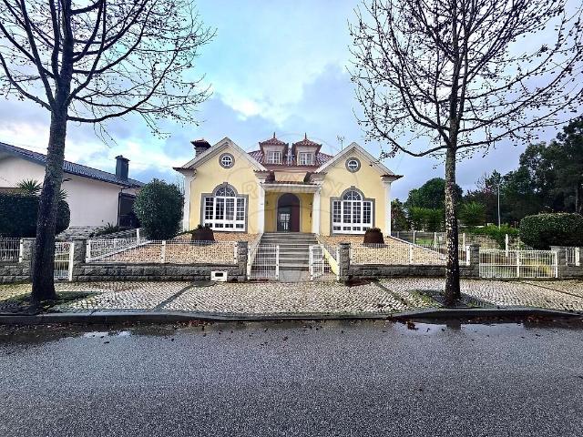Moradia T6 à venda em Oliveira do Conde, Carregal do Sal RE/MAX Portugal