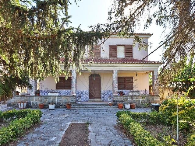 Moradia T6 à venda em Loures, Loures RE/MAX Portugal