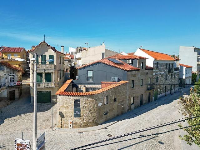 Moradia T6 à venda em Moimenta da Serra e Vinhó, Gouveia RE/MAX Portugal