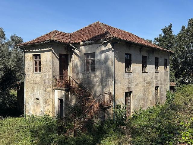 Moradia T6 à venda em Marrancos e Arcozelo, Vila Verde RE/MAX Portugal