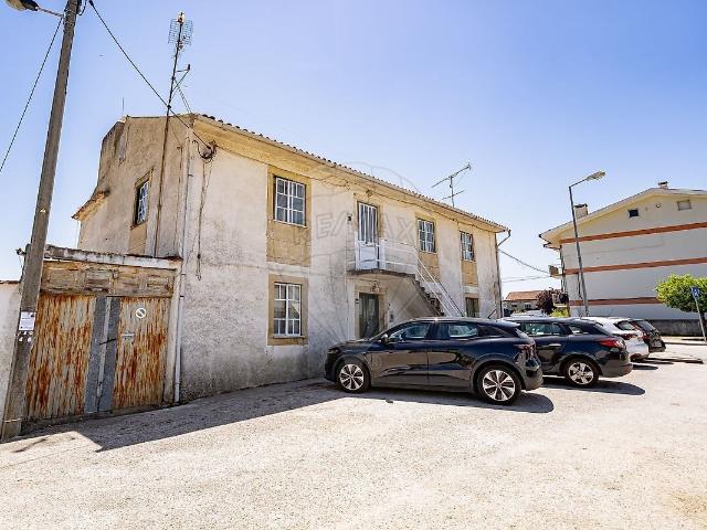 Moradia T6 à venda em São Martinho do Bispo e Ribeira de Frades, Coimbra RE/MAX Portugal