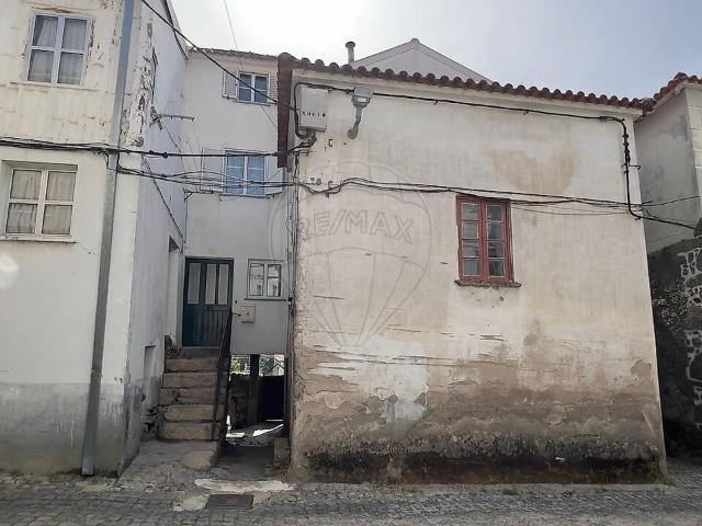 Moradia T6 à venda em São Pedro, Manteigas RE/MAX Portugal