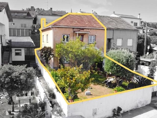 Moradia T6 à venda em Santo António dos Olivais, Coimbra RE/MAX Portugal