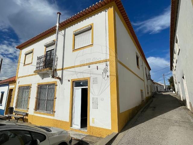 Moradia T6 à venda em Parreira e Chouto, Chamusca RE/MAX Portugal
