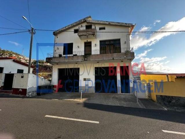 MORADIA T6 CAMARA DE LOBOS