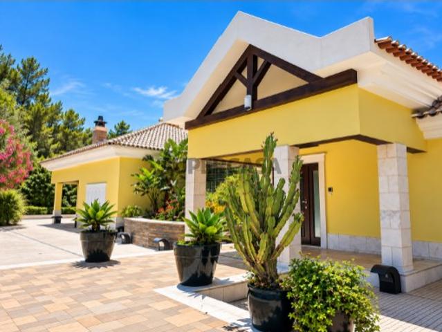 MORADIA T6 COM 1.163 M², PISCINA E TERRENO DE 4.857 M² BELAS, SINTRA