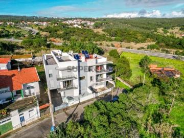Moradia T6 com Vista Mar e Jardim em Buarcos