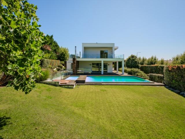 Moradia T6 de Luxo com Piscina na Quinta da Beloura I | Ao lado da TASIS e CAISL