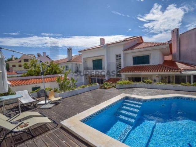 Moradia T6 com Piscina no Murtal Parede
