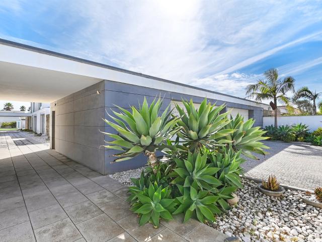 Moradia T6 de Luxo c/ Piscina Lote de 1.500 m² — A 100 m d. 729m² Gulpilhares