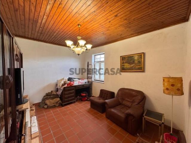 Moradia T6 em Boa Aldeia, Farminhão e Torredeita