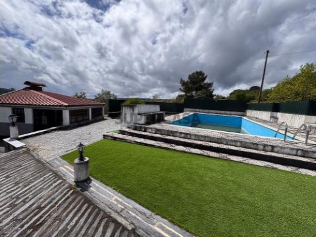 Moradia T6 em Boa Aldeia, Farminhão e Torredeita