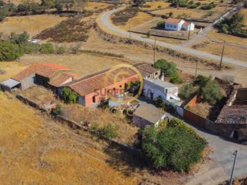 Moradia T6 em Giões