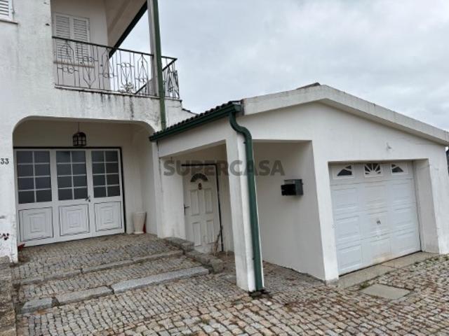 Moradia T6 em Sernancelhe e Sarzeda