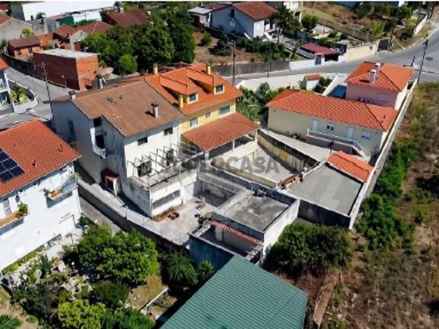 Moradia T6 em Trouxemil e Torre de Vilela
