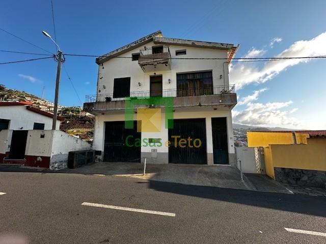 Moradia T6 Estreito de Câmara de Lobos