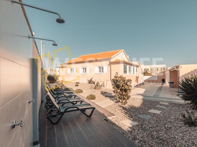 Moradia T7+2 com piscina Alojamento local A 4 MINUTOS DA PRAIA! Excelente oportunidade de negócio Silveira