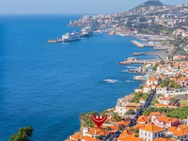 Moradia T7 Na Primeira Linha De Mar Lazareto Funchal 290m² Sé Funchal
