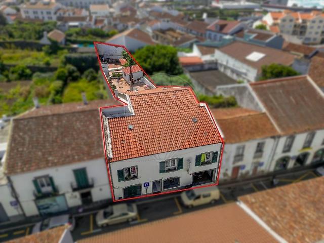 Moradia T7 à venda em Conceição, Ribeira Grande RE/MAX Portugal
