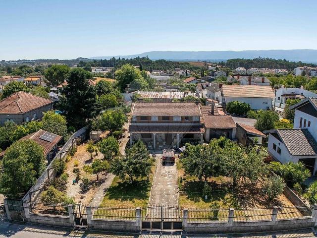 Moradia T7 à venda em Canas de Senhorim, Nelas RE/MAX Portugal