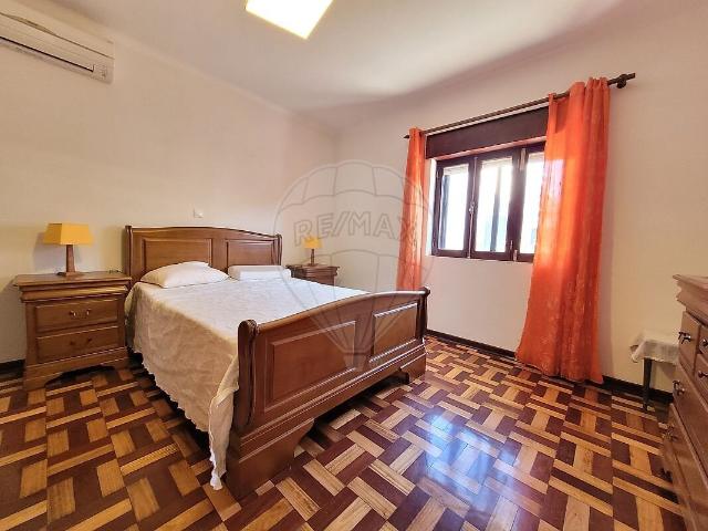 Moradia T7 à venda em Figueira de Castelo Rodrigo, Figueira de Castelo Rodrigo RE/MAX Portugal
