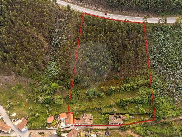 Moradia T7 à venda em Lavegadas, Vila Nova de Poiares RE/MAX Portugal